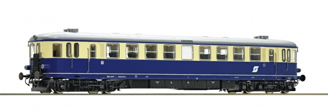 Diesel railcar series 5042 014<br /><a href='images/pictures/Roco/Roco-73140.jpg' target='_blank'>Full size image</a>